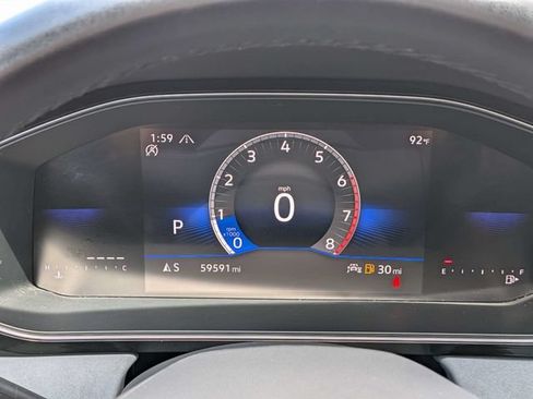 Used 2025 Volkswagen Jetta SE FWD image 27