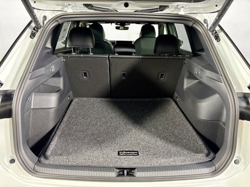New 2026 Volkswagen Tiguan SE R-Line AWD/4WD image 21