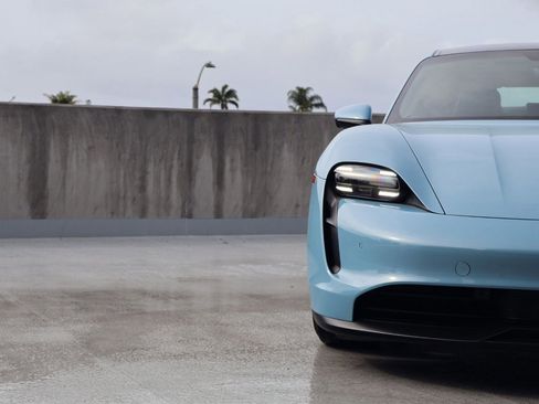 Certified 2024 Porsche Taycan image 12