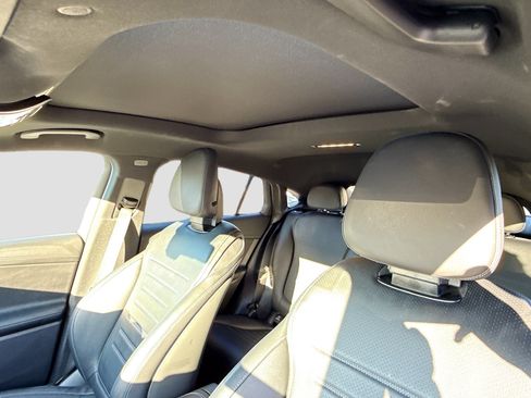 Used 2025 Mercedes-Benz GLC 300 4MATIC image 27