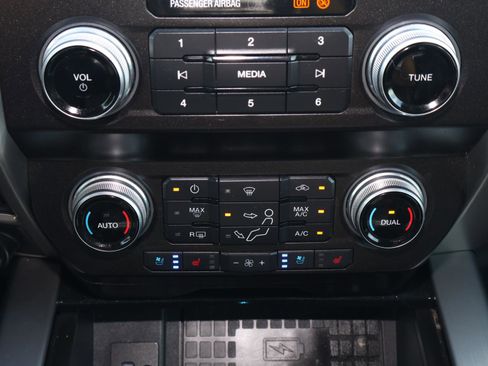 Used 2020 Ford F250 Platinum AWD/4WD image 33