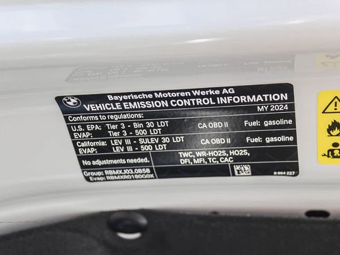 Used 2024 BMW X5 xDrive40i w/ Premium Package AWD/4WD image 28