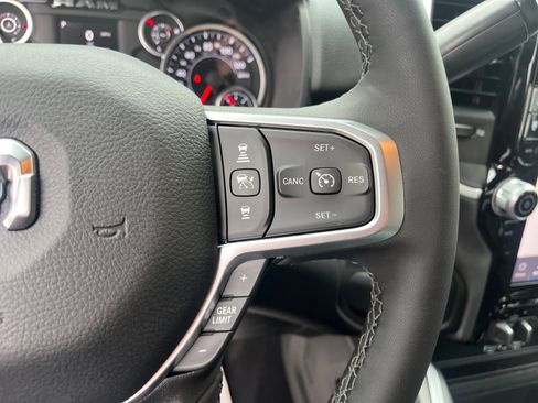 New 2025 RAM 2500 Big Horn AWD/4WD image 18