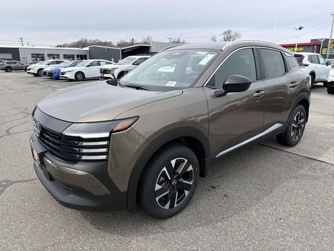 New 2026 Nissan Kicks SV w/ Cold Weather Package AWD/4WD image 1