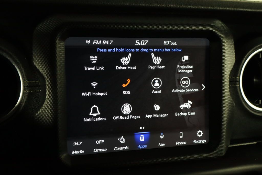 Used 2022 Jeep Wrangler Unlimited Sahara w/ Cold Weather Group AWD/4WD image 34