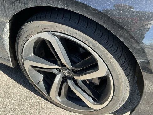 Used 2022 Honda Accord Sport image 18