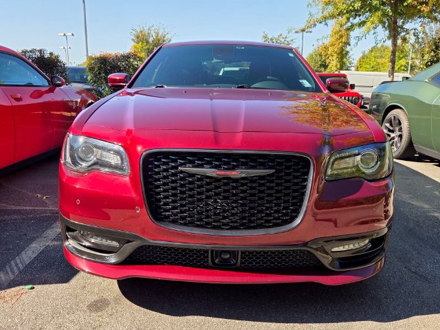 Used 2023 Chrysler 300 S w/ Comfort Group RWD image 2