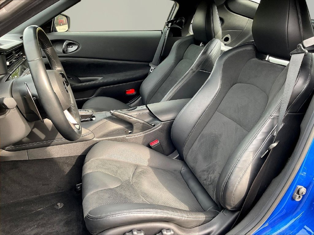 Used 2024 Nissan Z Performance w/ Floor Mat Package RWD image 24
