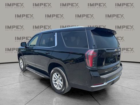 Used 2025 Chevrolet Tahoe LT AWD/4WD image 3