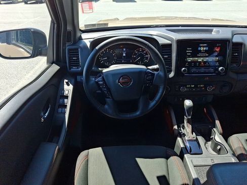 Used 2023 Nissan Frontier PRO-4X w/ Pro Convenience Package AWD/4WD image 11