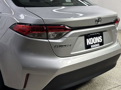Used 2023 Toyota Corolla LE image 30