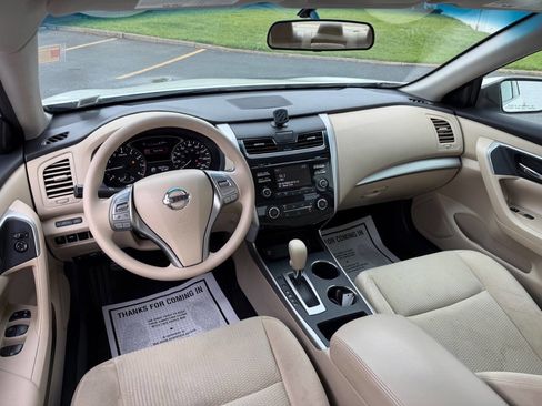 Used 2015 Nissan Altima 2.5 S w/ Power Driver Seat Package FWD image 10