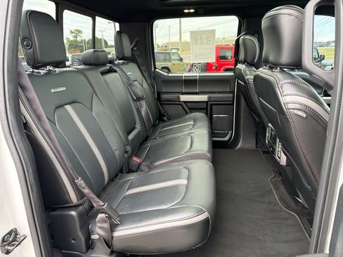 Used 2018 Ford F150 Platinum w/ Equipment Group 701A Luxury image 18