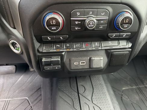 Used 2019 Chevrolet Silverado 1500 RST AWD/4WD image 22