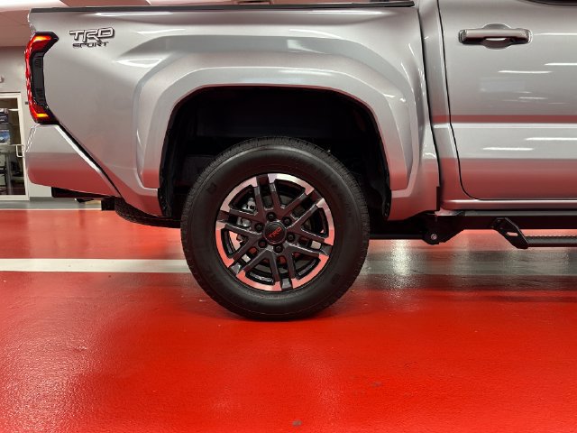 Certified 2026 Toyota Tacoma TRD Sport w/ TRD Sport Upgrade Package AWD/4WD image 30