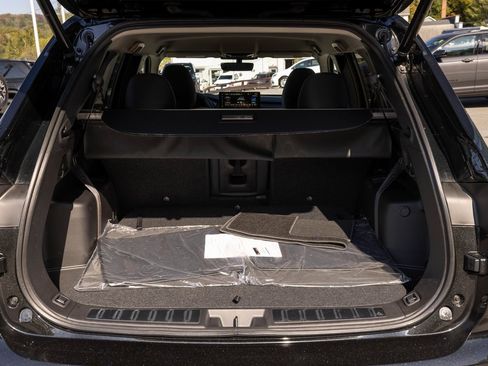 Used 2025 Mitsubishi Outlander SE image 20