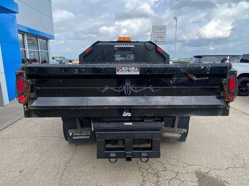 Used 2014 RAM 3500 Tradesman w/ Chrome Appearance Group AWD/4WD image 4