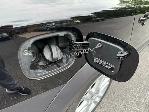 Used 2016 Volvo XC70 T5 Premier w/ Proximity Package image 14