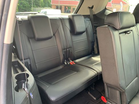 Used 2021 Volkswagen Atlas SEL AWD/4WD image 46