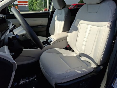 Used 2025 Hyundai Tucson SEL AWD/4WD image 13