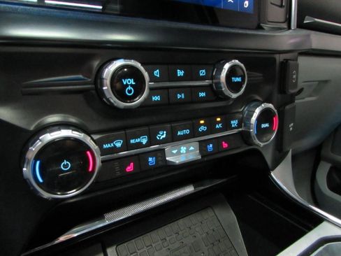 Used 2023 Ford F150 Limited AWD/4WD image 29