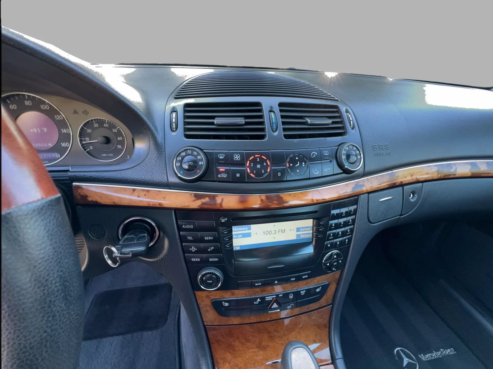 Used 2003 Mercedes-Benz E 320 Sedan image 25