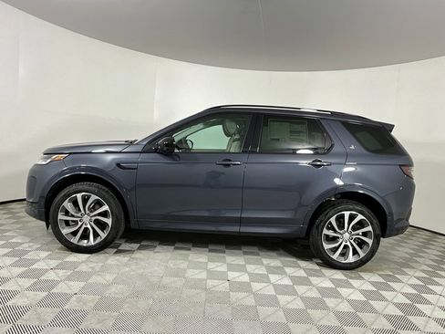 New 2025 Land Rover Discovery Sport S image 6