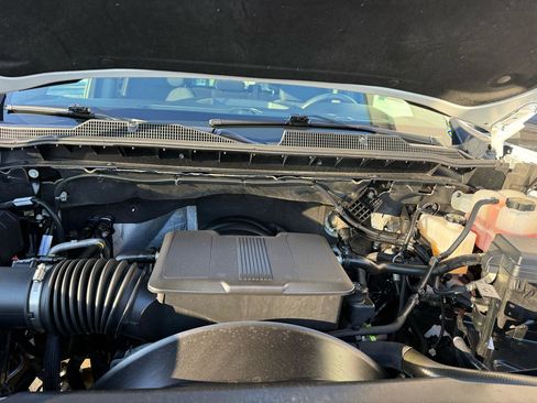 Used 2025 Chevrolet Silverado 2500 Custom w/ Custom Value Package image 10