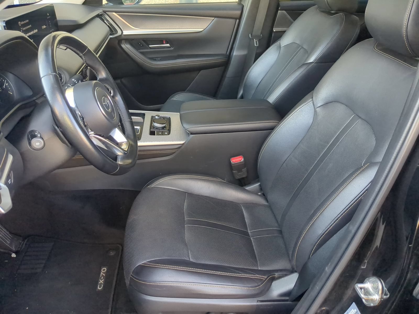 Used 2025 MAZDA CX-70 3.3 Turbo w/ Preferred Package AWD/4WD image 23