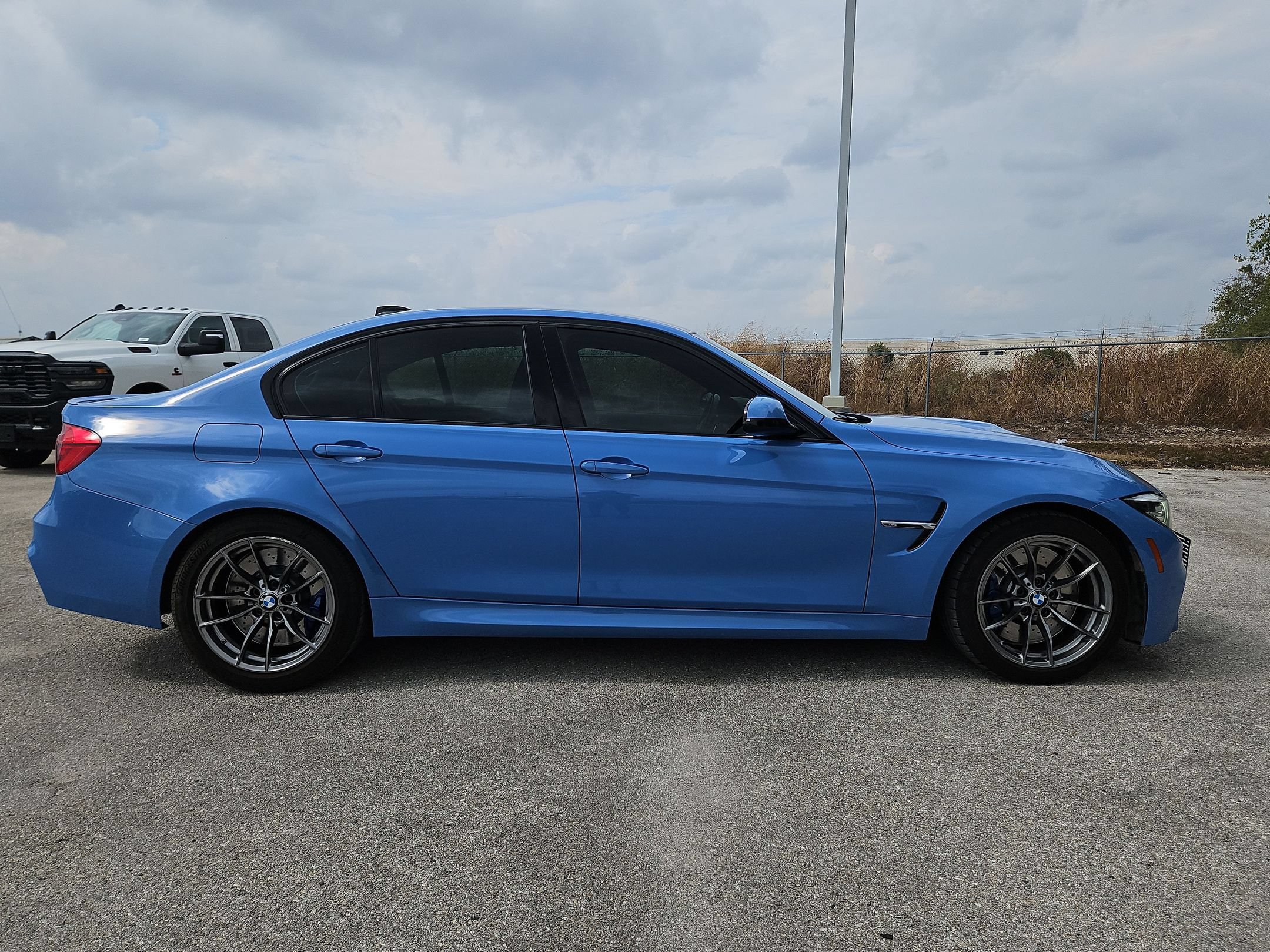Used 2018 BMW M3 RWD image 2
