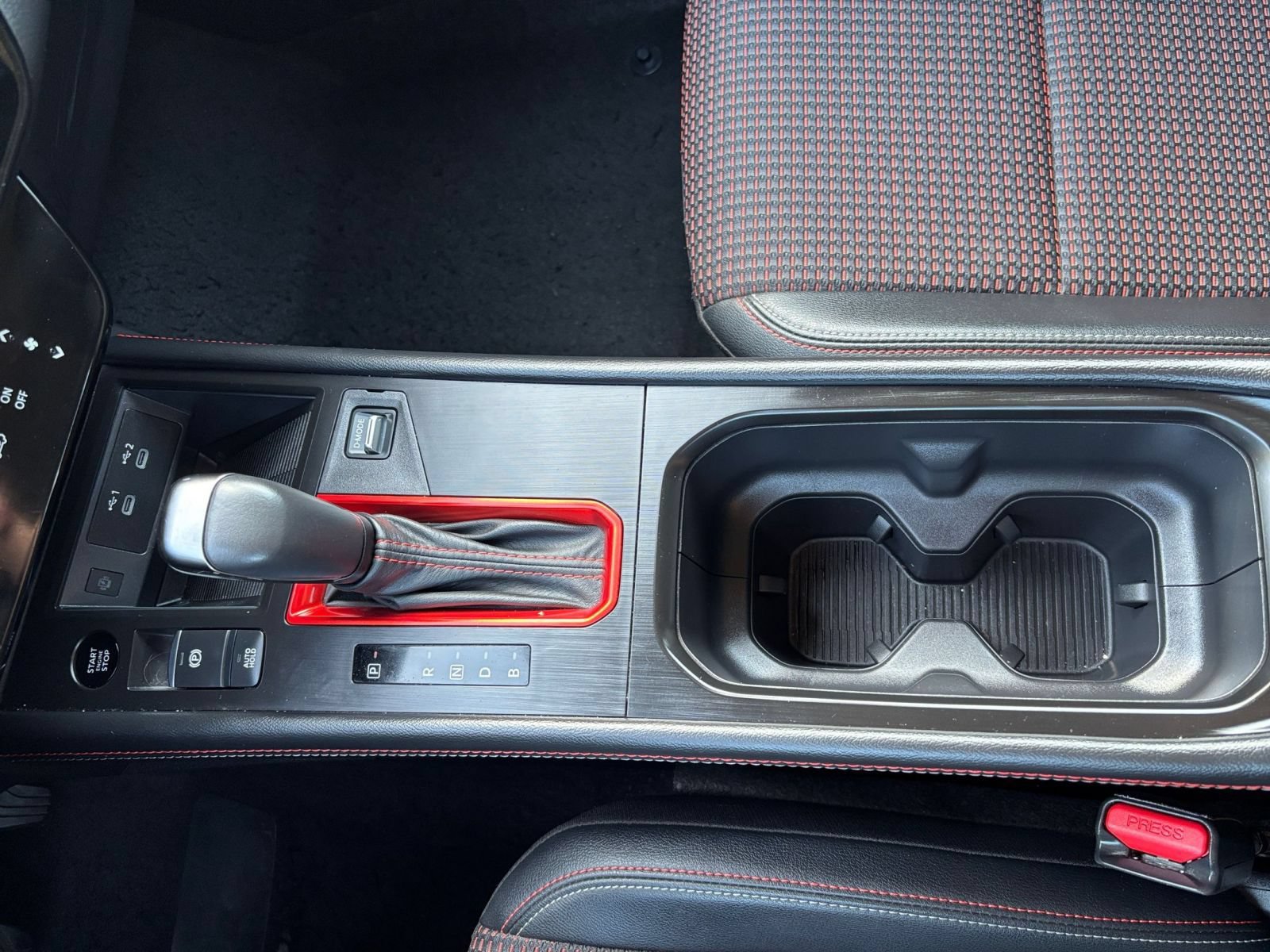 Used 2026 Nissan Kicks SR FWD image 39