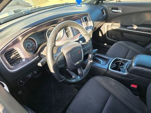 Used 2019 Dodge Charger SXT AWD/4WD image 17