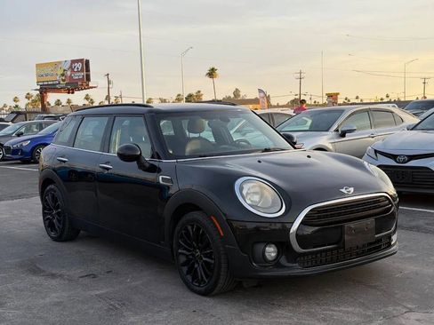 Used 2017 MINI Cooper Clubman FWD image 12