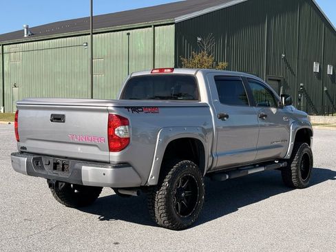 Used 2016 Toyota Tundra SR5 image 9