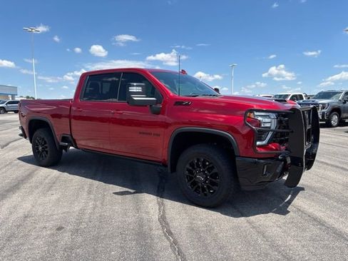Used 2025 Chevrolet Silverado 2500 LTZ w/ LTZ Plus Package AWD/4WD image 3