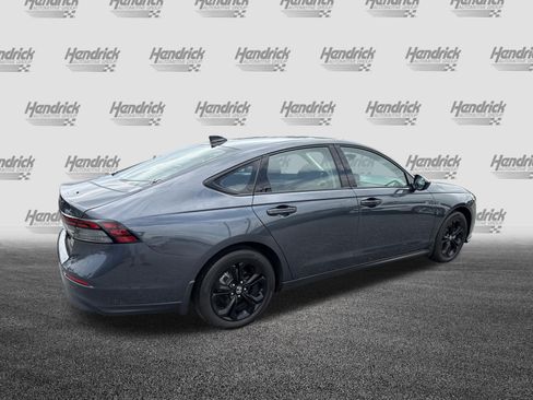 Certified 2025 Honda Accord SE image 10