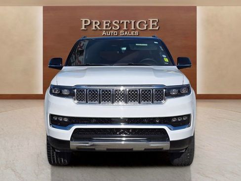 Used 2024 Jeep Grand Wagoneer L Series III AWD/4WD image 21