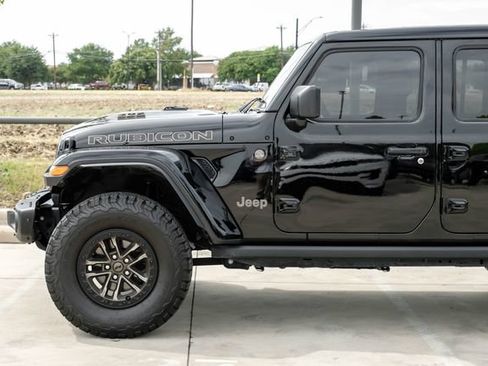 Used 2024 Jeep Wrangler Unlimited Rubicon 392 AWD/4WD image 14