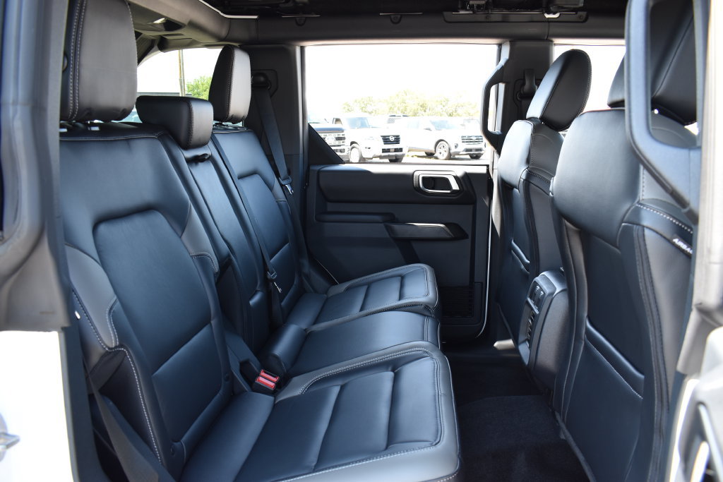 New 2026 Ford Bronco Outer Banks AWD/4WD image 29