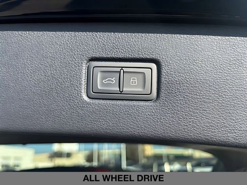 New 2026 Audi Q7 3.0T Premium Plus AWD/4WD image 16