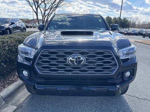 Used 2021 Toyota Tacoma TRD Sport image 3
