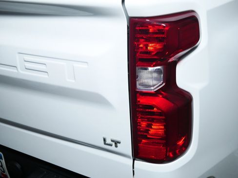 Used 2020 Chevrolet Silverado 1500 LT w/ All-Star Edition image 17