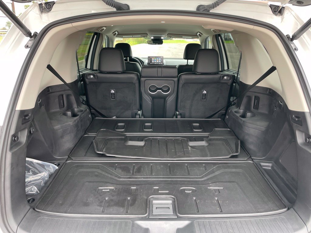 Used 2025 Honda Pilot EX-L image 13