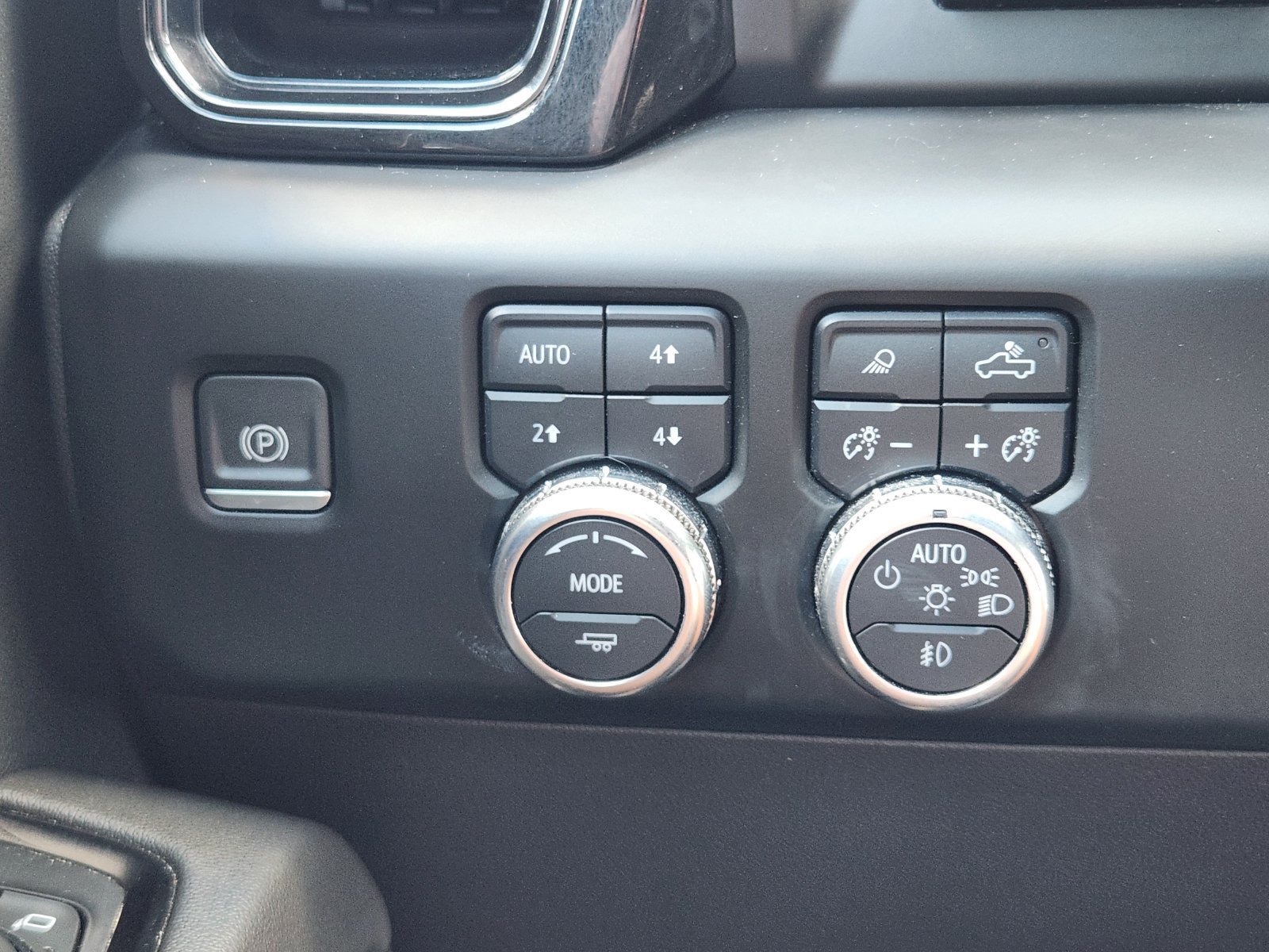 Used 2022 GMC Sierra 1500 AT4 w/ AT4 Premium Package AWD/4WD image 24