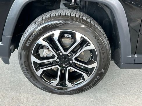 Used 2022 Jeep Compass Limited image 15