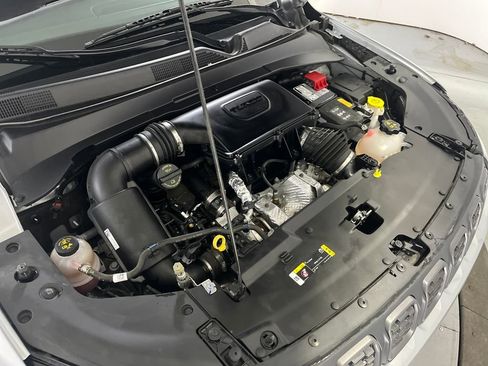 Used 2024 Jeep Compass Trailhawk image 13