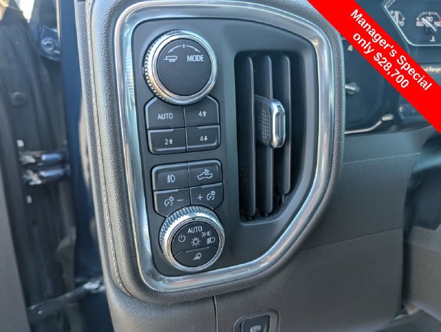 Used 2021 GMC Sierra 1500 SLT w/ SLT Premium Package AWD/4WD image 13