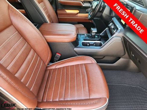 Used 2024 GMC Sierra 1500 Denali Ultimate AWD/4WD image 13