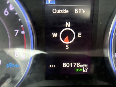 Used 2019 Toyota Highlander XLE image 6