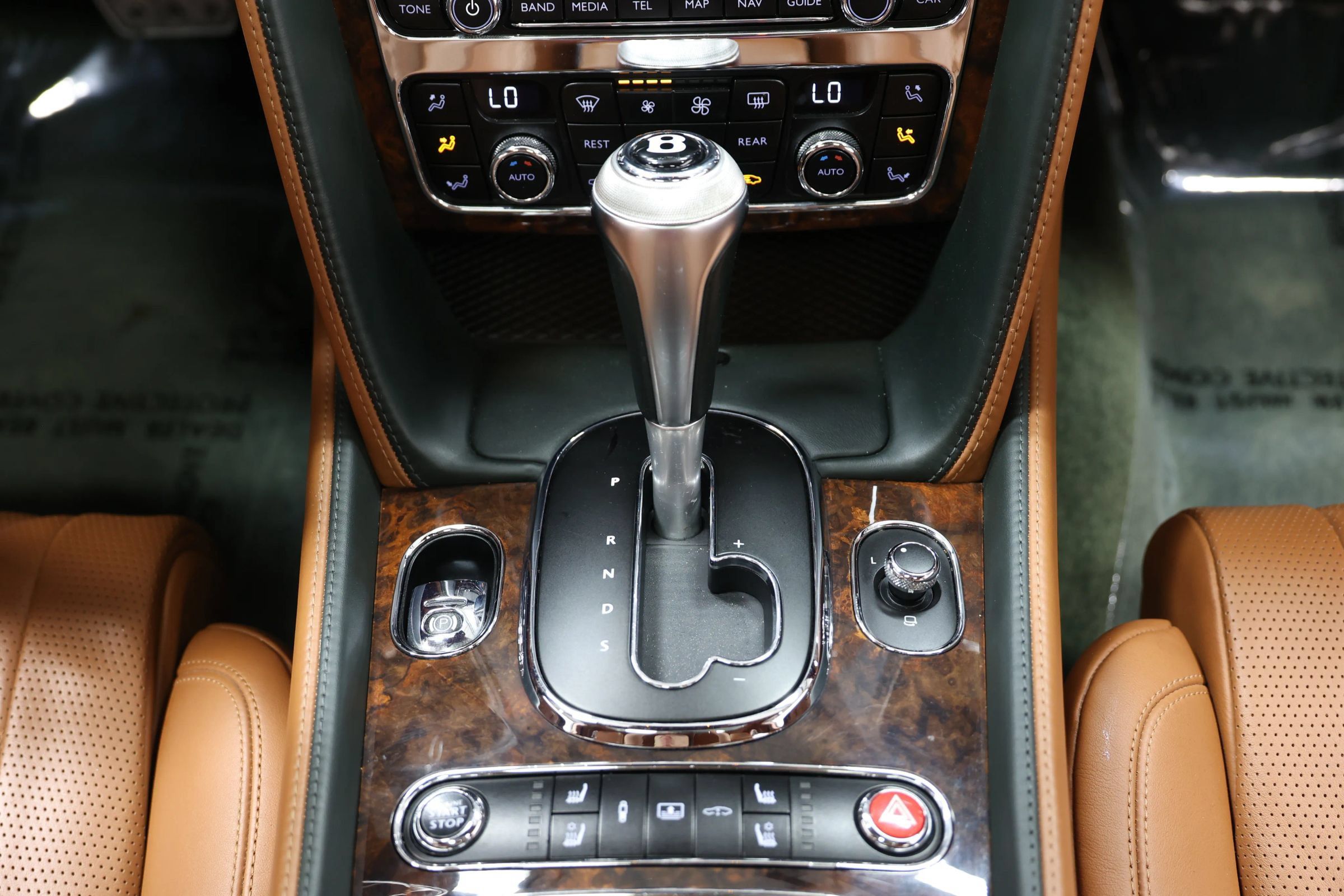 Used 2016 Bentley Flying Spur W12 AWD/4WD image 34